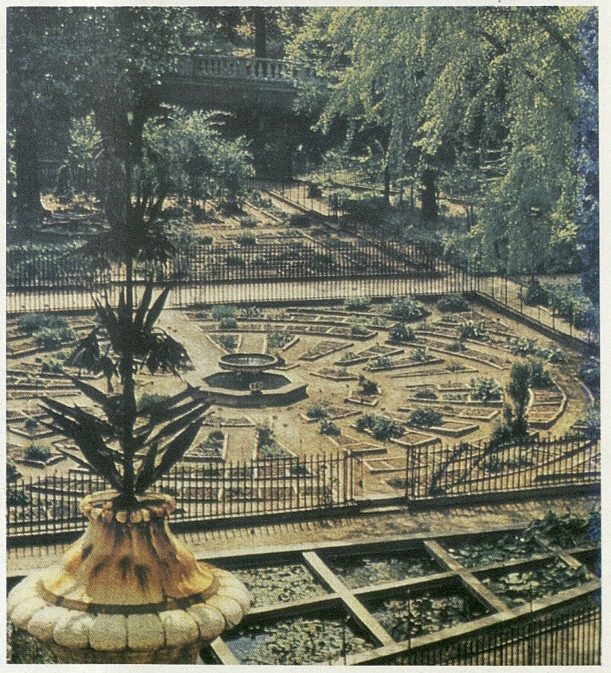 पॅड्युआ शास्त्रीय उद्यान (इटली). १५४५ सालातील वैशिष्ट्यपूर्ण मांडणी.