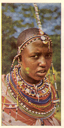 केन्यातील मसाई स्त्रियांची पारंपरिक मणिभूषणे.