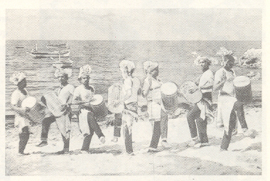 मिनिकॉय बेटावरील पारंपरिक 'लावा' नृत्य