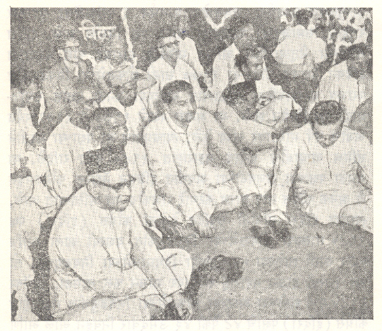 संयुक्त महाराष्ट्र आंदोलनातील काँग्रेसतर सर्वपक्षीय नेत्यांची सभा, शिवाजी पार्क, मुंबई.