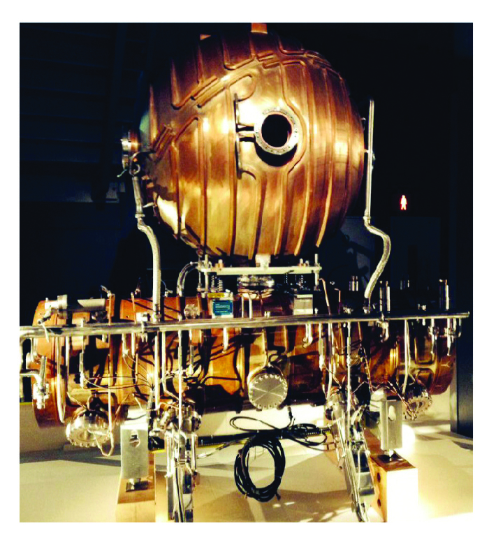 लॉर्ज इलेक्ट्रॉन-पॉझिट्रॉन कोलायडर याचे वेगवर्धक विवर (१९८९)