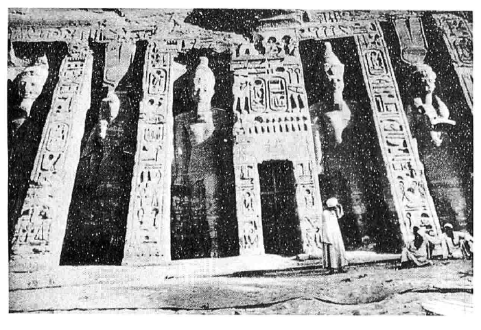 नेफरतारी राणीचे मंदिर, अबू सिंबेल.