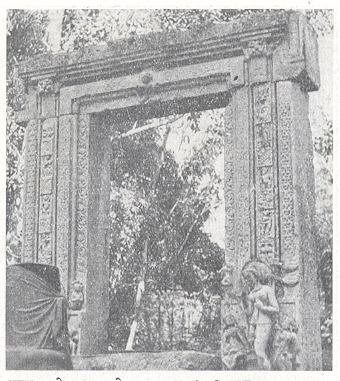 आसाममधील एक प्राचीन दरवाजा, सु. ५-६ शतक
