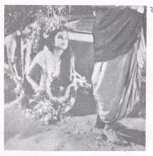 'विद्यापती' (१९३७) न्यू थिएटर्सनिर्मित बंगाली चित्रपट.